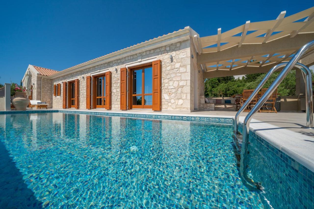 Pitharia Luxury Villa With Amazing Sea Views Khalikeri Exterior photo